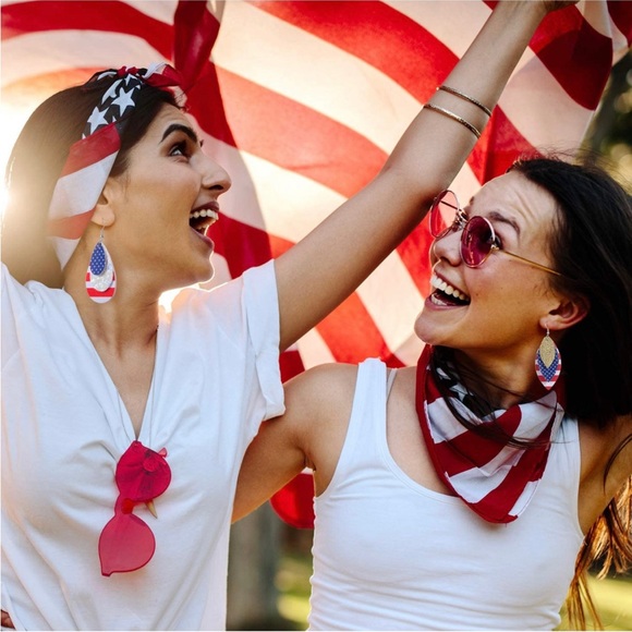 American Flag Leather Earrings Red White Blue - Picture 4 of 5